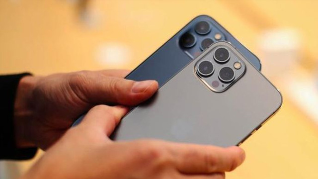 được tặng điện thoại