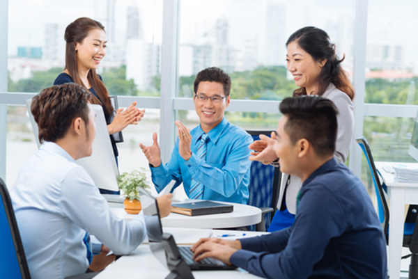 Công việc thuận lợi suôn sẻ