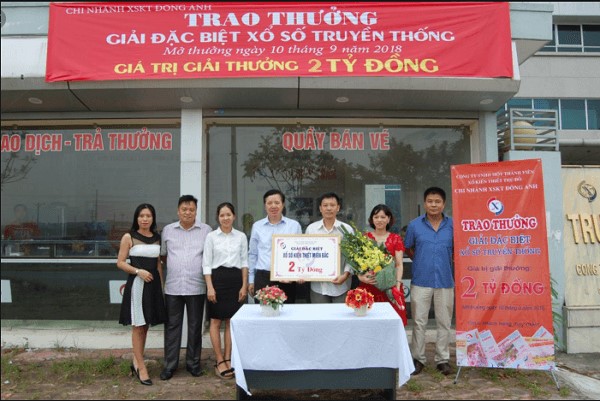 lĩnh thưởng xổ số miền Bắc